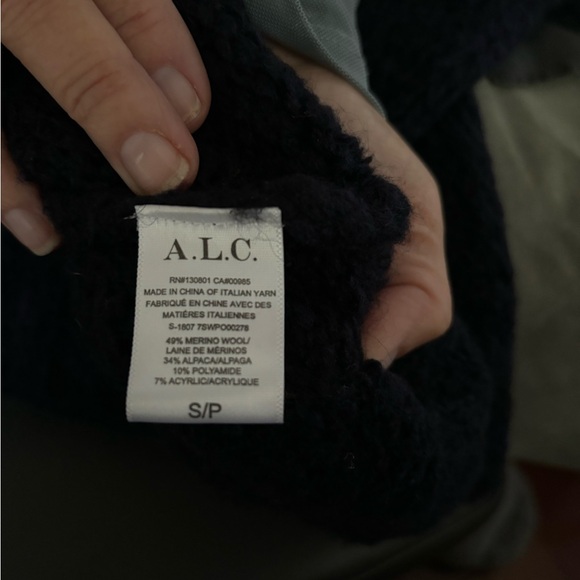 ALC thick wool sweater. Mockneck. Navy blue with pink accents. Nordic Style - Picture 5 of 5